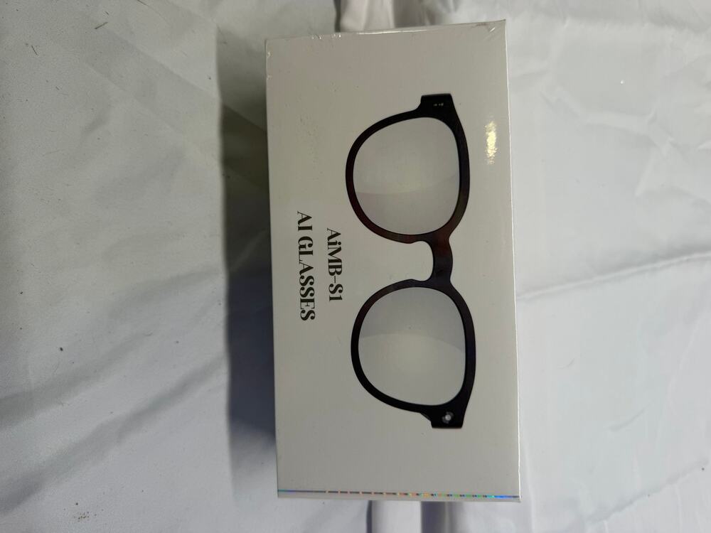 AI Smart Glasses – Wearable Tech – White Frame – With Case & Box – New